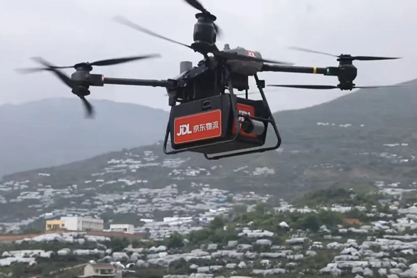 10分钟飞越深山！无人机送出“致富果”，京东快递打开四川汉源樱桃出山新通道